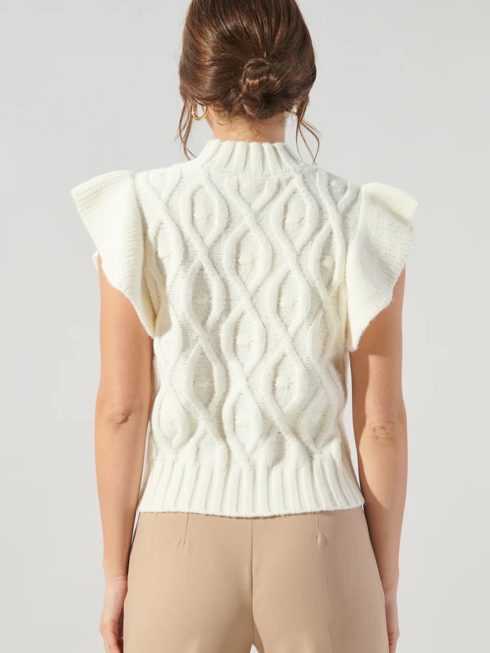 New Size L Le Lis Cream Ruffle-Sleeve Cable Knit Sweater - Classic Women's Top - Picture 2 of 2